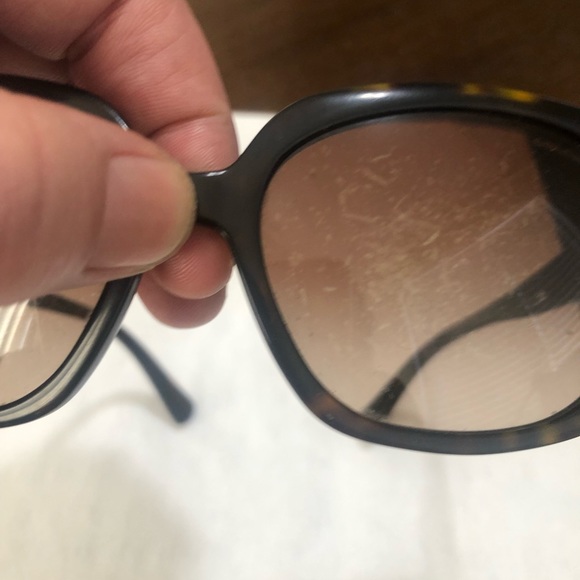 Coach tortoise sunglasses - Picture 9 of 10